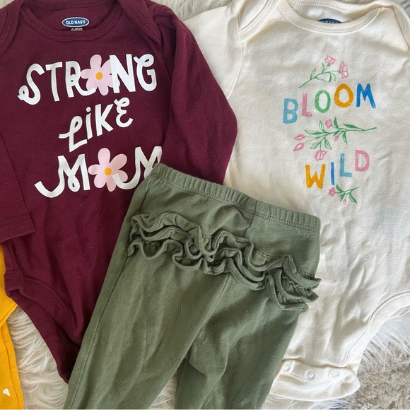 Old navy bundle - Picture 3 of 3